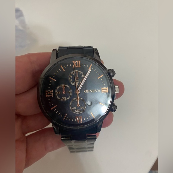 NWT-Mens Black and Rose Gold Watch - Picture 3 of 4